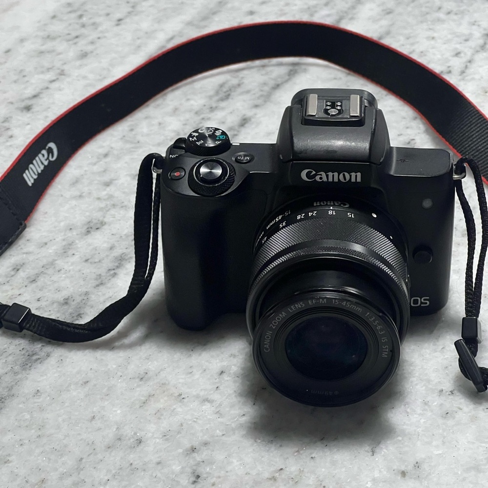 Canon EOS M50 Mark II Digital Camera with 15-45 mm Lens